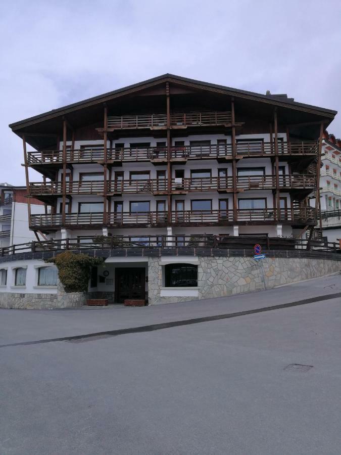 New Condominio Royal Colle Colle Sestriere Екстериор снимка